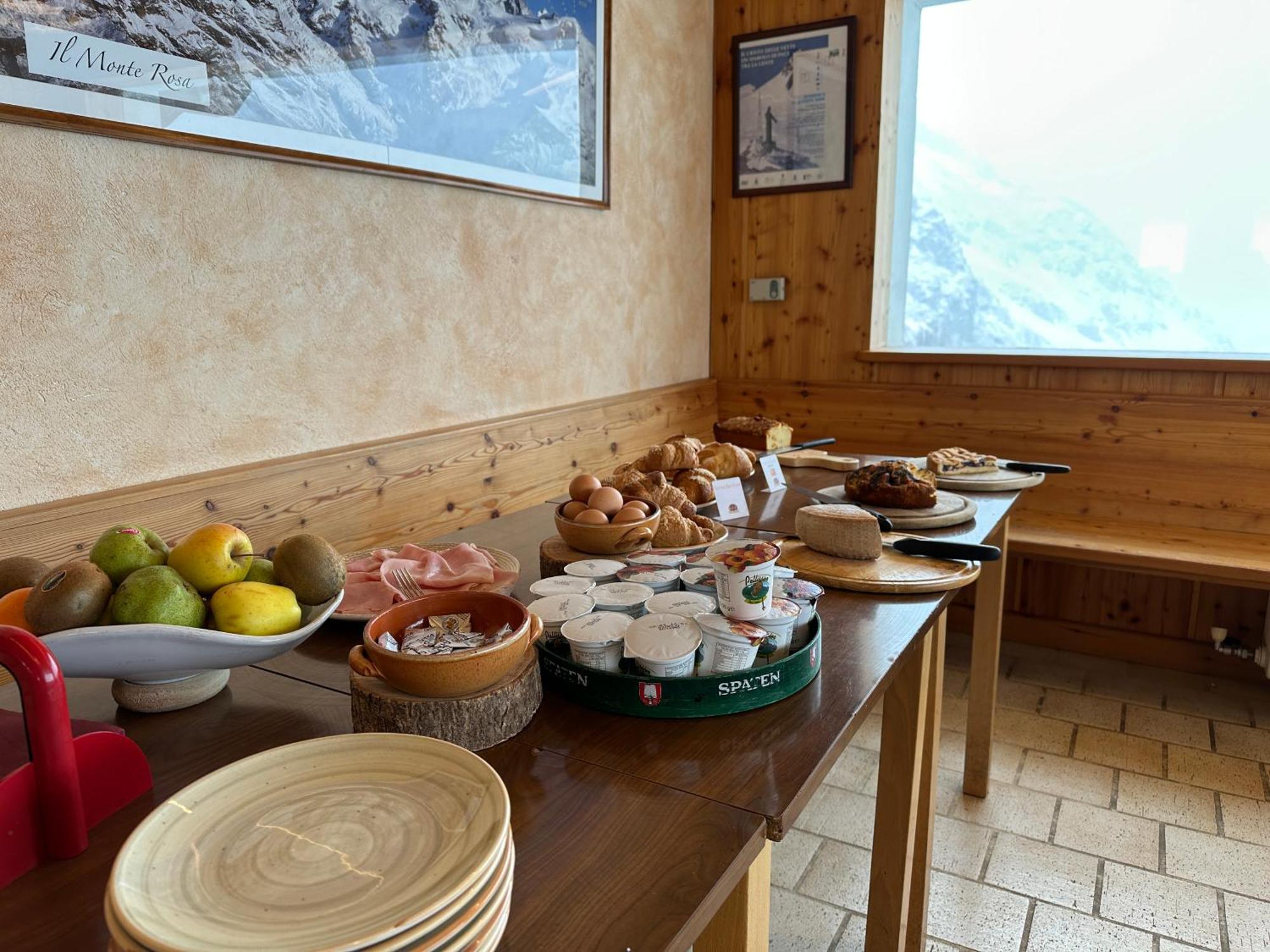 Gressoney-la-Trinité Albergo Ristoro Sitten - 2300 Mt מראה חיצוני תמונה