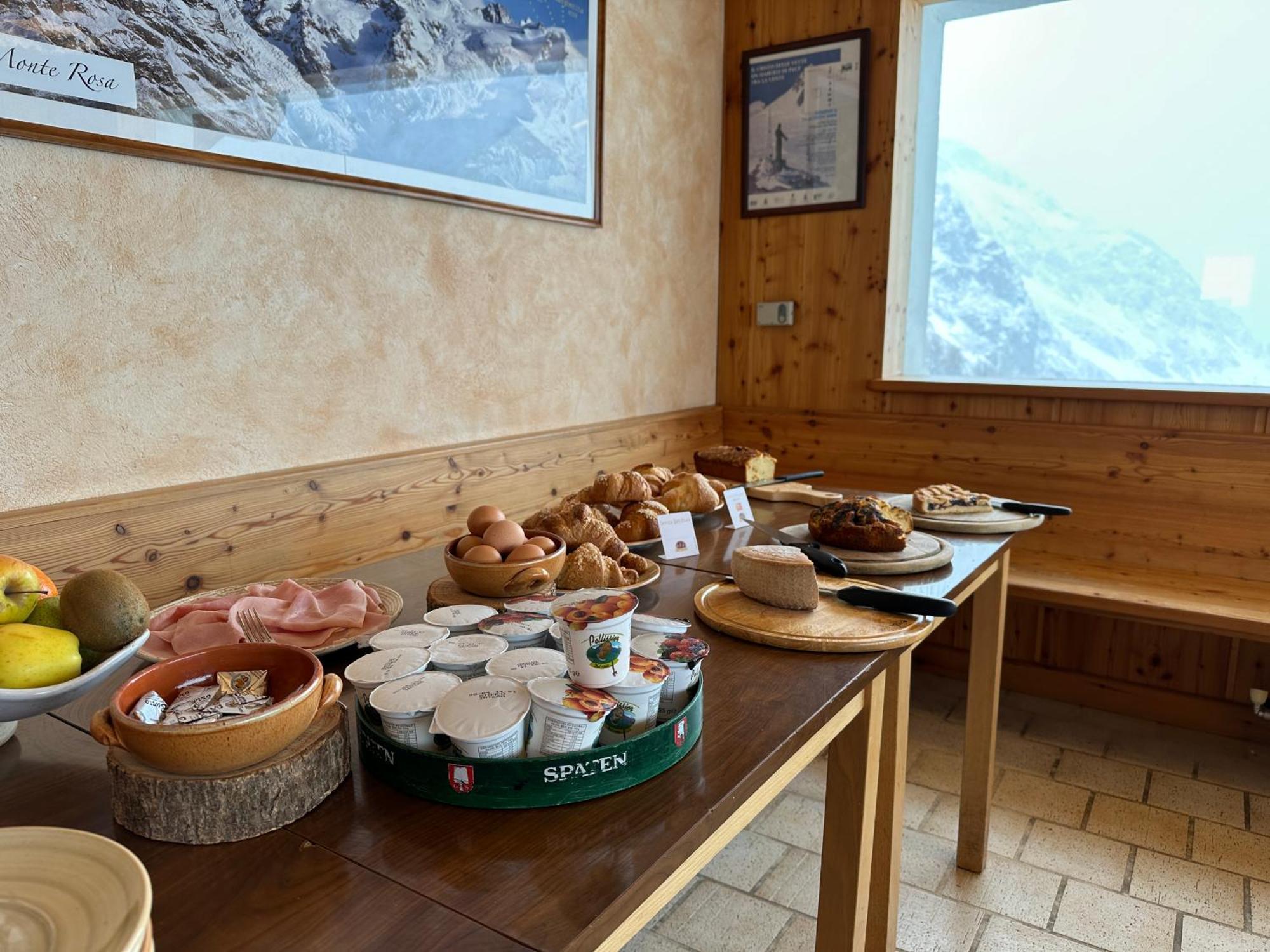Gressoney-la-Trinité Albergo Ristoro Sitten - 2300 Mt מראה חיצוני תמונה